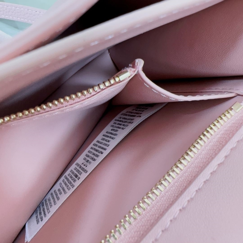 Bv*b*rry satchel bags